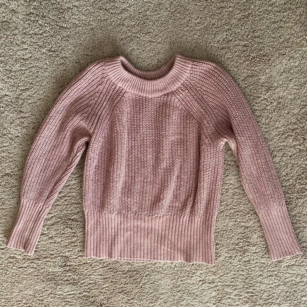 MOVING SALE! Pink universal thread sweater XS